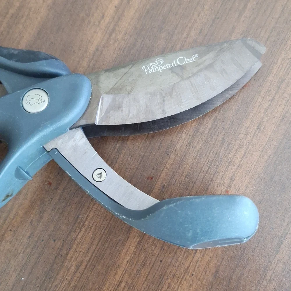Pampered Chef Salad Chopper